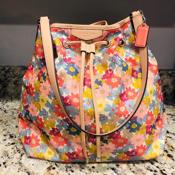 Coach Handbags - 🔥SALE COACH Hadley Floral Shoulder Bag